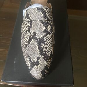 Banana Republic_Loafer Slide_Size 9.5